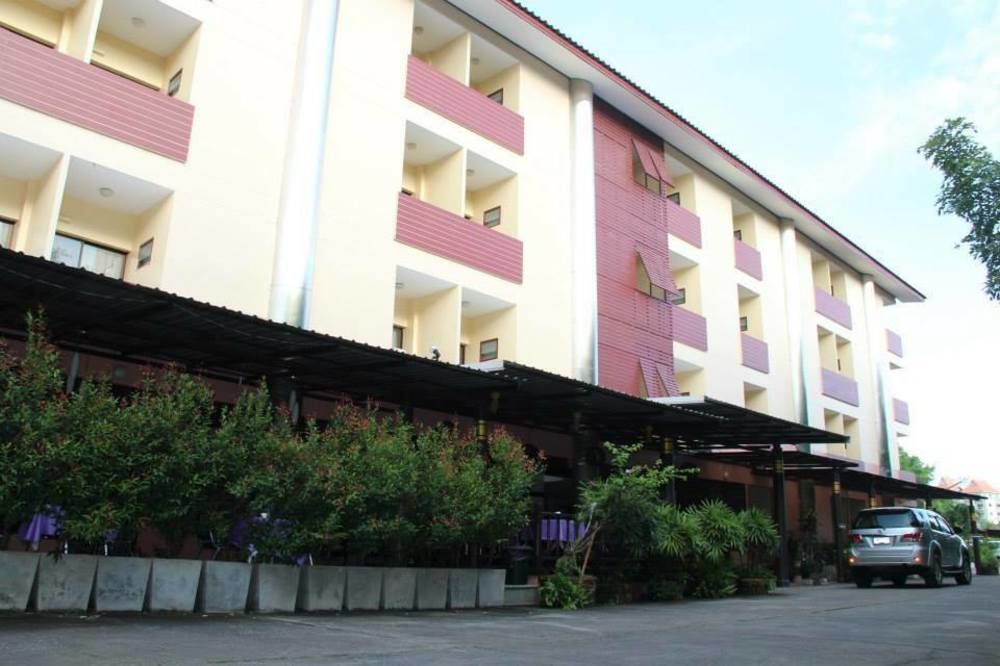 Chiangmai S.P. Hotel Chiang Mai Extérieur photo